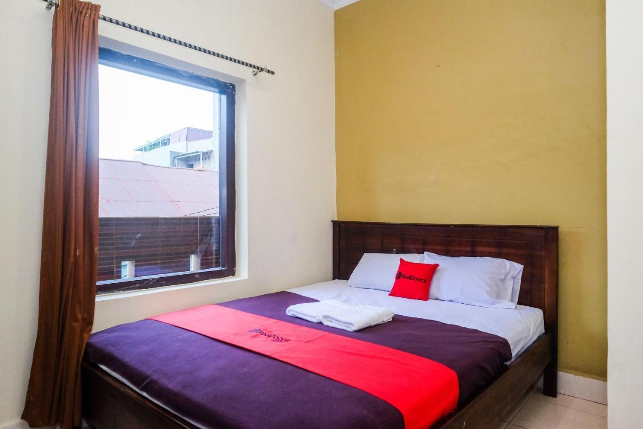Reddoorz At Hotel Rich Parepare Near Pantai Mattirotasi מראה חיצוני תמונה