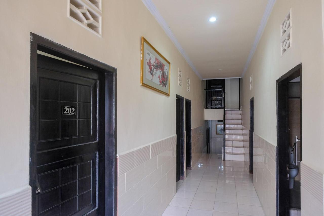 Reddoorz At Hotel Rich Parepare Near Pantai Mattirotasi מראה חיצוני תמונה