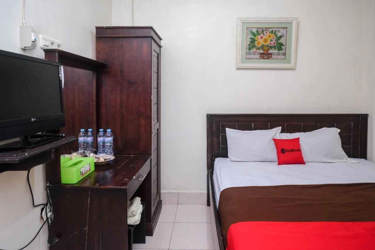 Reddoorz At Hotel Rich Parepare Near Pantai Mattirotasi מראה חיצוני תמונה