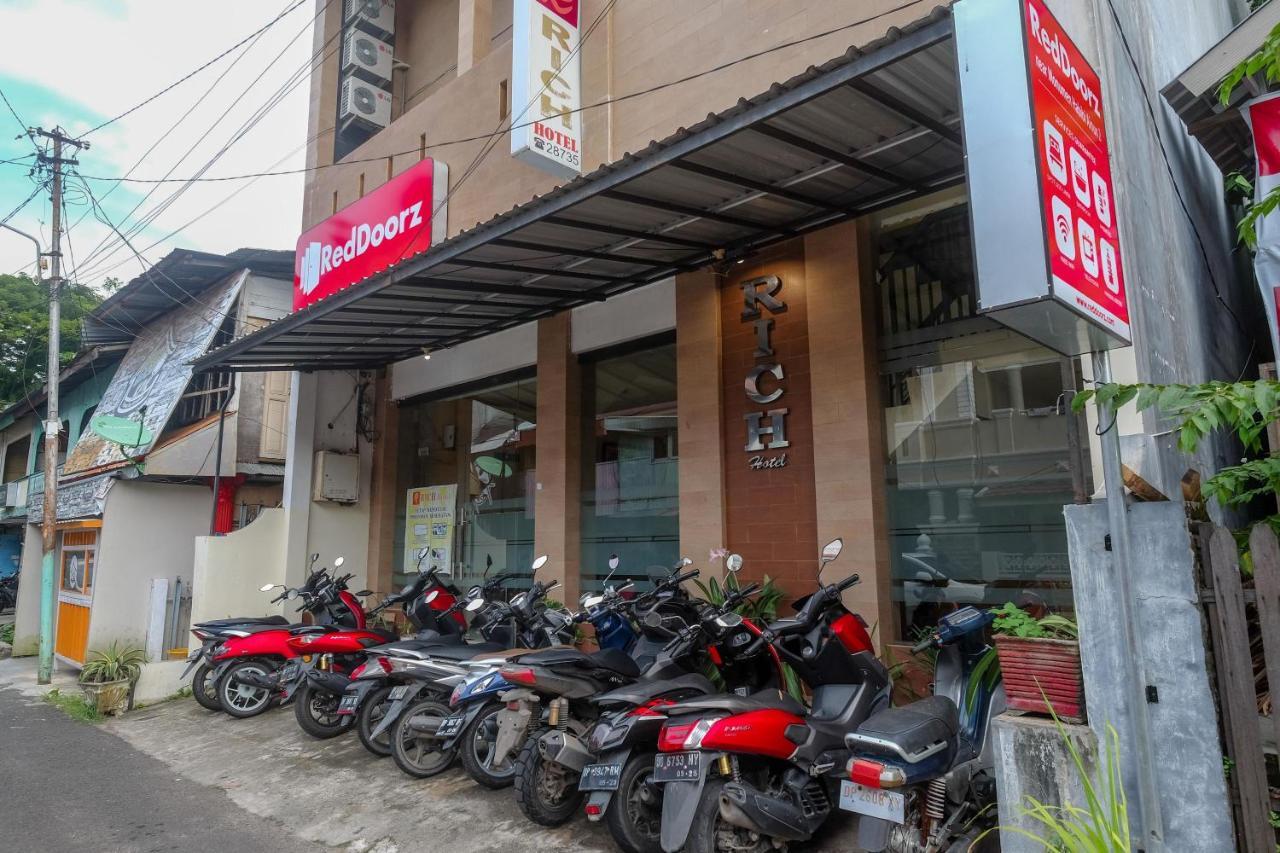 Reddoorz At Hotel Rich Parepare Near Pantai Mattirotasi מראה חיצוני תמונה