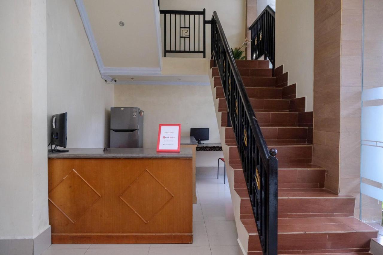 Reddoorz At Hotel Rich Parepare Near Pantai Mattirotasi מראה חיצוני תמונה