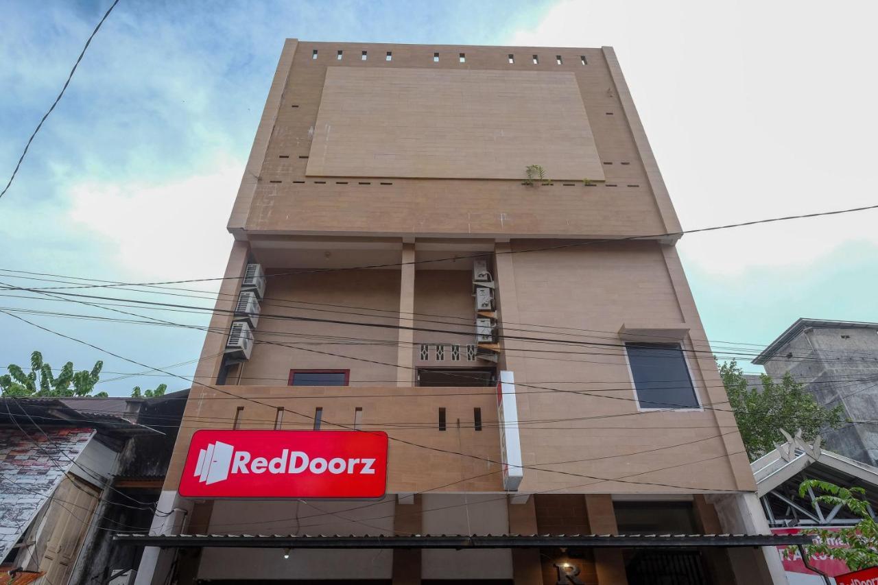 Reddoorz At Hotel Rich Parepare Near Pantai Mattirotasi מראה חיצוני תמונה